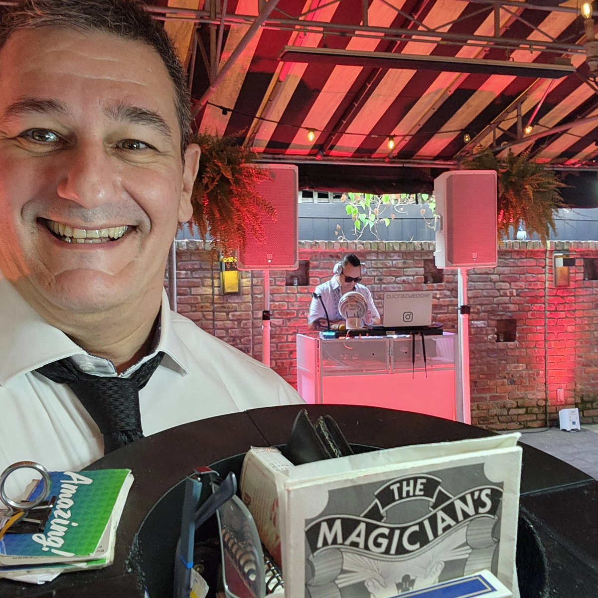 magicbymarc's tweet image. Magic Marc performing tonight at 'Churchills' in Rockville Center. My office for the evening! And looks who's with  me tonight! Cousin ilissa