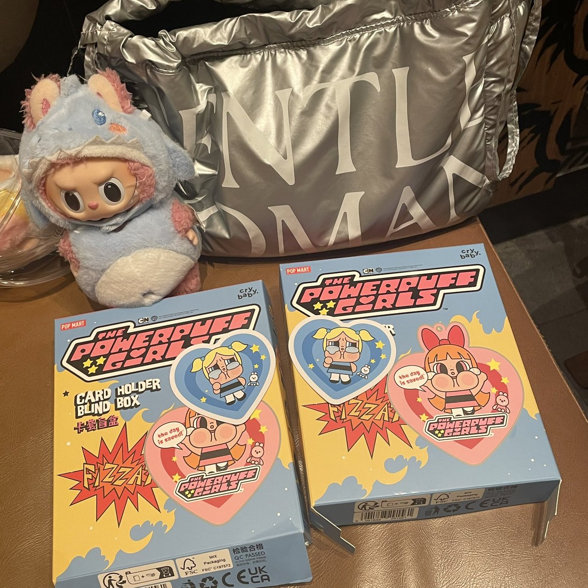 ขาย / ส่งต่อ card holder ppg 
แกะชก bubbles บับเบิ้ล สีฟ้า 
330 บาท นัดรับ วันนี้ เซนลาด / ยูเนี่ยน / เมกะบางนา / มธ รังสิต ได้ค่า 
 #ตลาดนัดpopmart #popmartthailand #labubu #HELLOMegabangna #ตลาดนัดlabubu #ตลาดนัดpopmart #POPMARTTH #powerpuffgirls