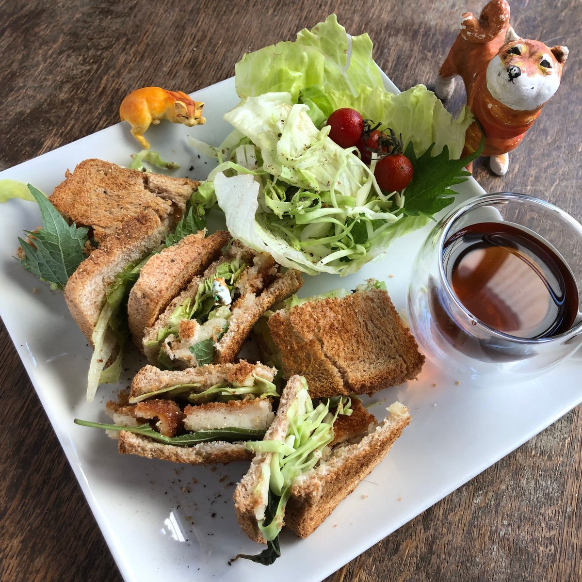 44310410's tweet photo. 20240707wanisun #妄想カフェ443 #昼食 #昼ご飯 #昼ごはん #ランチ #lunch #ぼっちごはん #ワンプレート #昼ごパン #YKベーキングカンパニー #全粒粉入りブラン食パン #旨じゃがコロッケ #コロッケパン #コロッケサンド #トーストサンド #Toastsand #喫茶店のスペシャルブレンド #BASIL #ミニトマト🍅 https://t.co/VEzGaJ2982