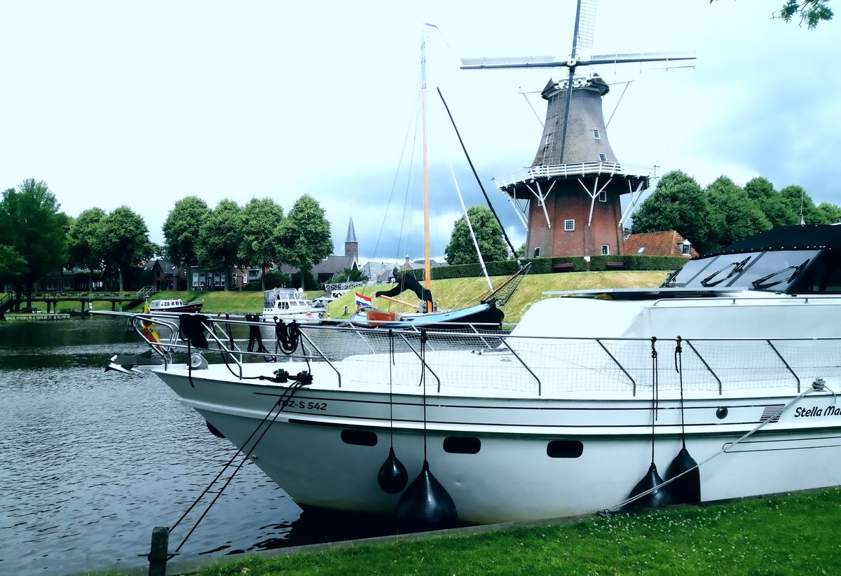 evlieg's tweet photo. #dokkum #elevlieg #weekend#vakantie https://t.co/k0zEYTLwjd