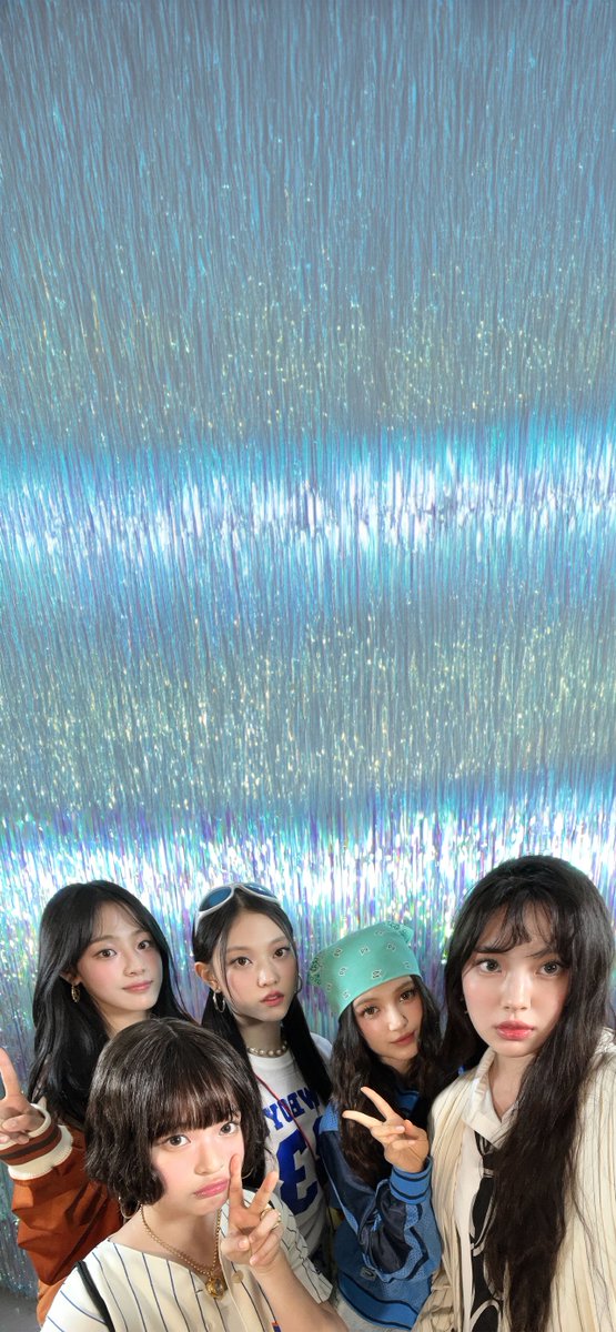#NewJeans for THE MUSIC DAY 2024

wallpapers for mobile

#뉴진스 #NewJeans_is_Everywhere #wallpapers
#THEMUSICDAY