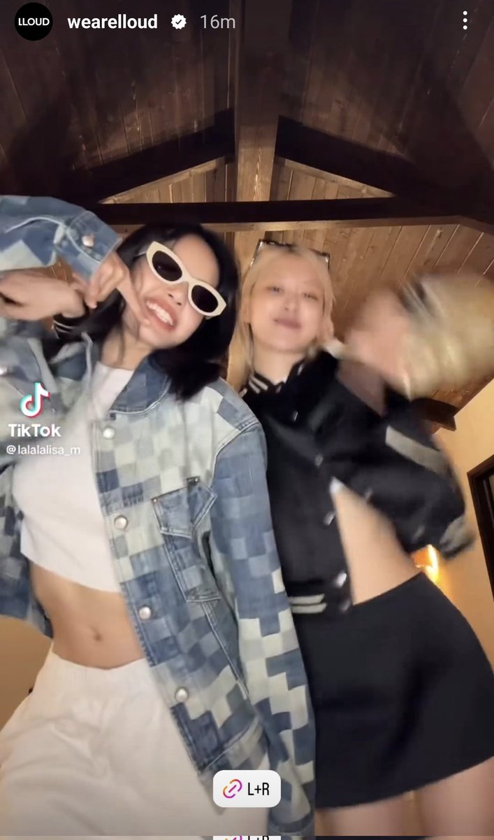 lalisalovemme's tweet photo. "L+R" 😭😭😭😭😭😭😭😭😭 like, i missed them so much, you don't understand! 😭😭😭😭 https://t.co/mrobb3lDgE