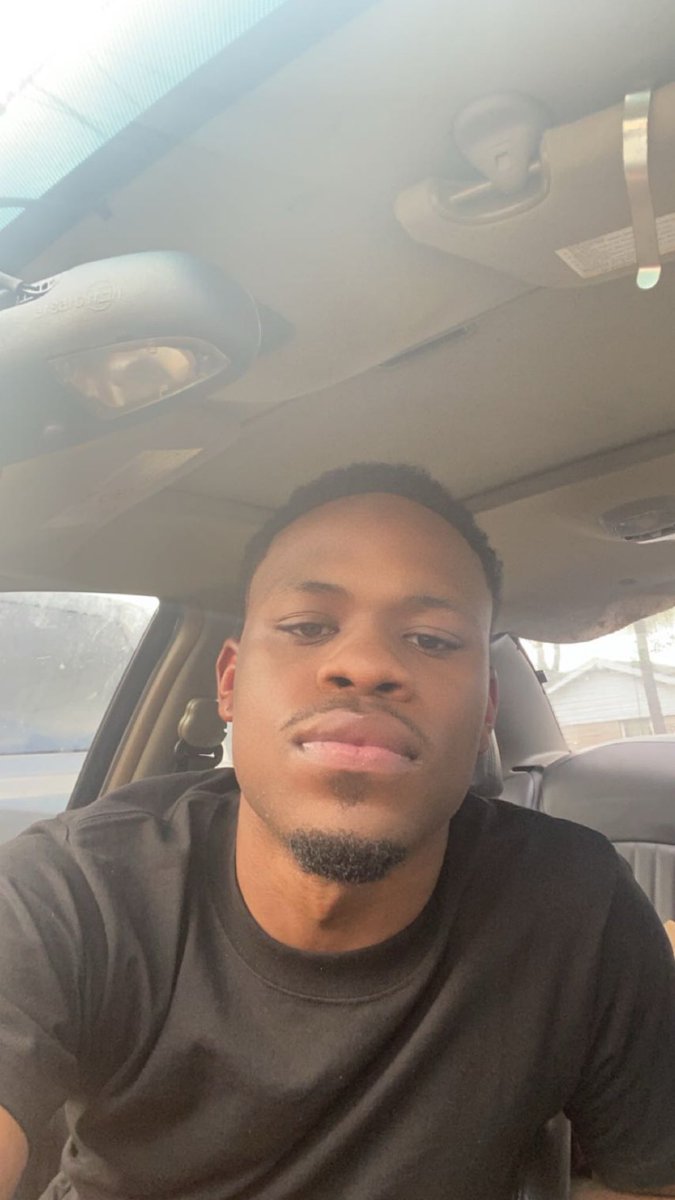 iitsaamir's tweet photo. you handsome with no filter ? https://t.co/Y19M8PTErH
