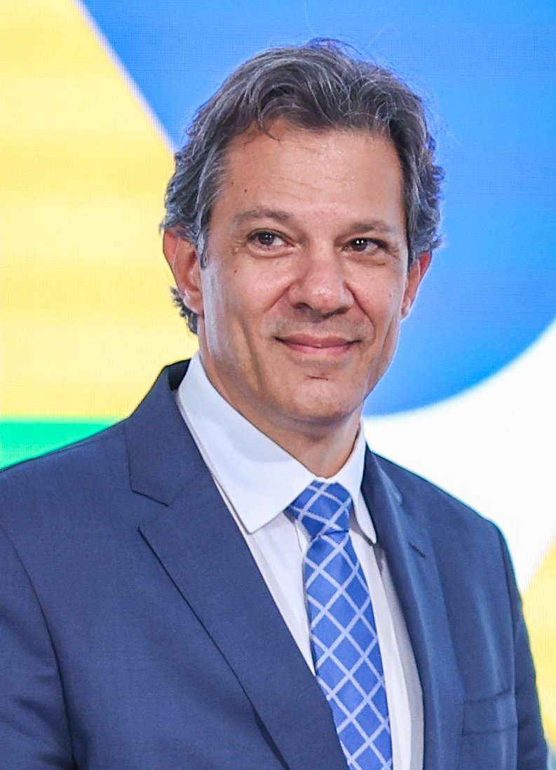 Ministro da Fazenda <a href="/Haddad_Fernando/">Fernando Haddad</a> tem feito um ótimo trabalho e um dia (2030) será candidato e eleito Presidente da República do Brasil!!!