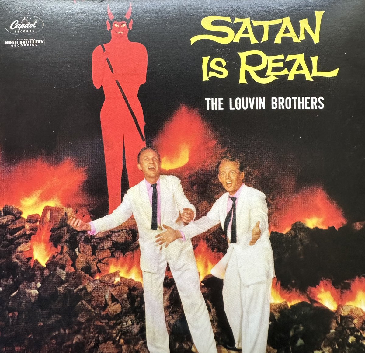 BernardZuel's tweet photo. Double up for Jesus? Gimme gimme some Louvin! #morningpop #thelouvinbrothers #satanisreal #handpickedsongs https://t.co/EgxbNCg3LI