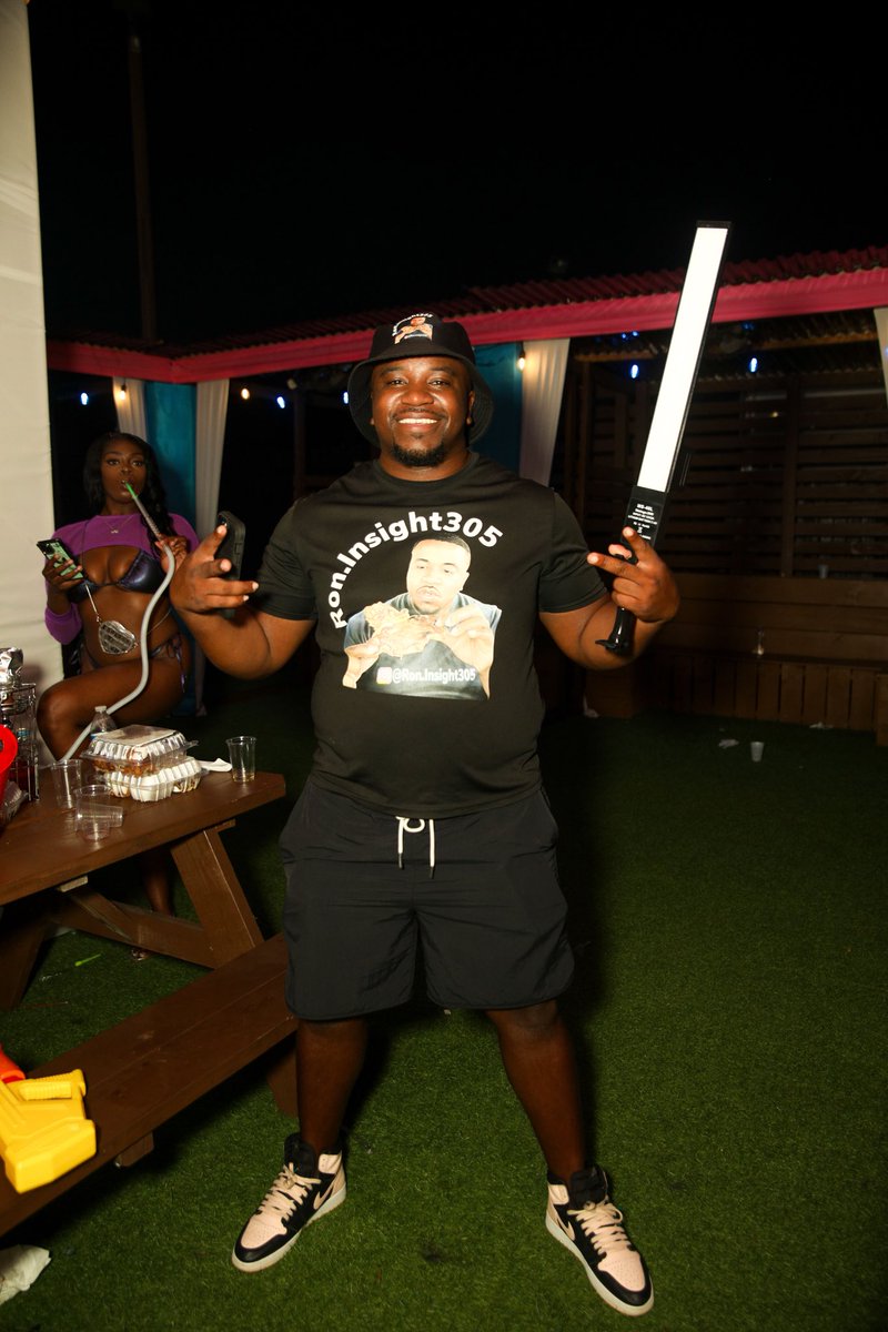 📍 Soak city Miami 

📸  “@branditroup_thatgirl <a href="/KlassMoney/">Klass Money</a>  “<a href="/therealbigtrill/">Big Trill</a> “Mr coolyobody. “ Ron in sight “