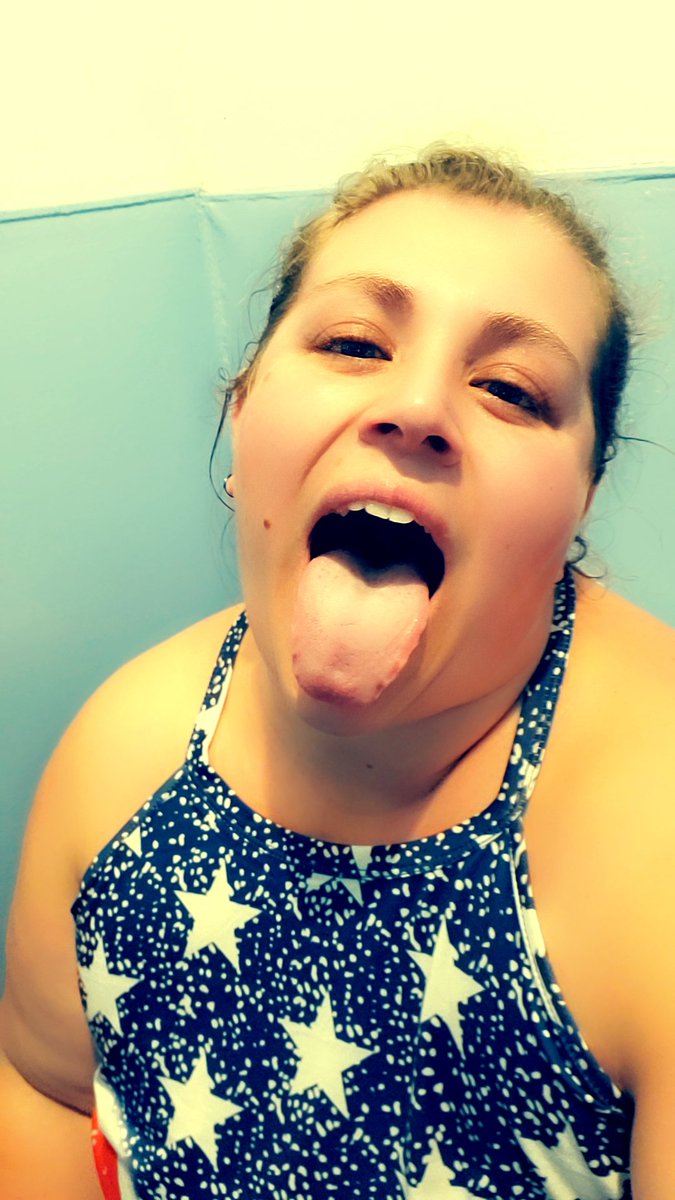Kyeafoot55's tweet photo. I hope everyone had a great and fun #4thofJuly! 
#beautifulwoman #fun #celebrate #drinking #beautiful #girls #thick #ofs  #thickgirl #biggirl #chubby #curvy #chubbyme #love #blueeyes #fans #hmu #prettyface #admire https://t.co/MUMbWdqMpz