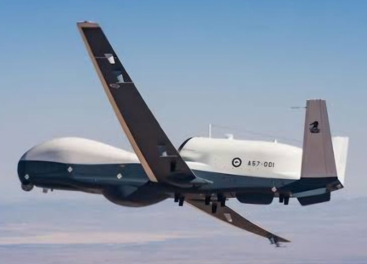 keirinjoyce's tweet photo. The news on the @DefenceAust #TSCloud last week was great. This @ASPI_org post says why:
"...imagery per day...is expected to grow 1000 percent in 6 or 7 years...It is through this grand transformation that we can truly harness the power...of paradigm‑shifting technologies." https://t.co/vSZkB4AYPa