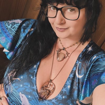 TheKellyAnne's tweet photo. #NewProfilePic ๐ธ#Selfie #crystalhealing #SelfieLove #CrystalVibes #healingcrystals #SelfieMood #CrystalMagic #SelfieQueen#crystalenergy #SelfieNation #CrystalCollection #SelfieAddict #CrystalPower #SelfieTime #crystallover #SelfieGram #CrystalCommunity #SelfieGoals #CrystalLife https://t.co/kM3BwmKxAZ