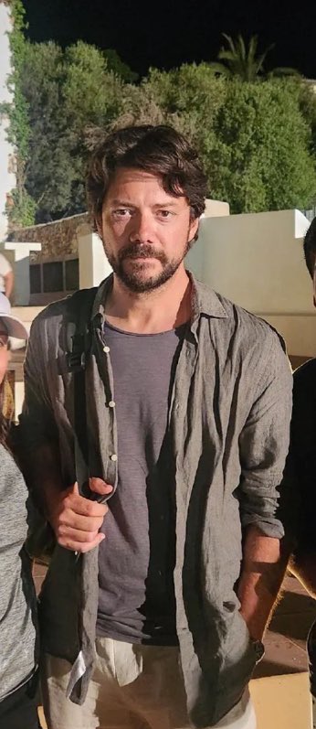 quidlir's tweet photo. I need this 🤩🤭

#alvaromorte #álvaromorte https://t.co/DV23Syqrrt