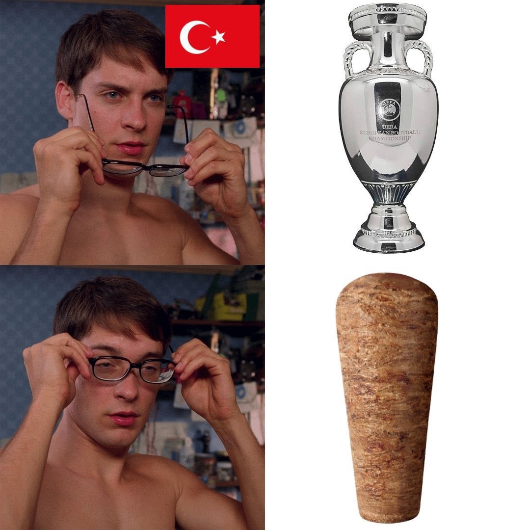 GR2HE6FacAMhY1D?format=jpg&name=medium