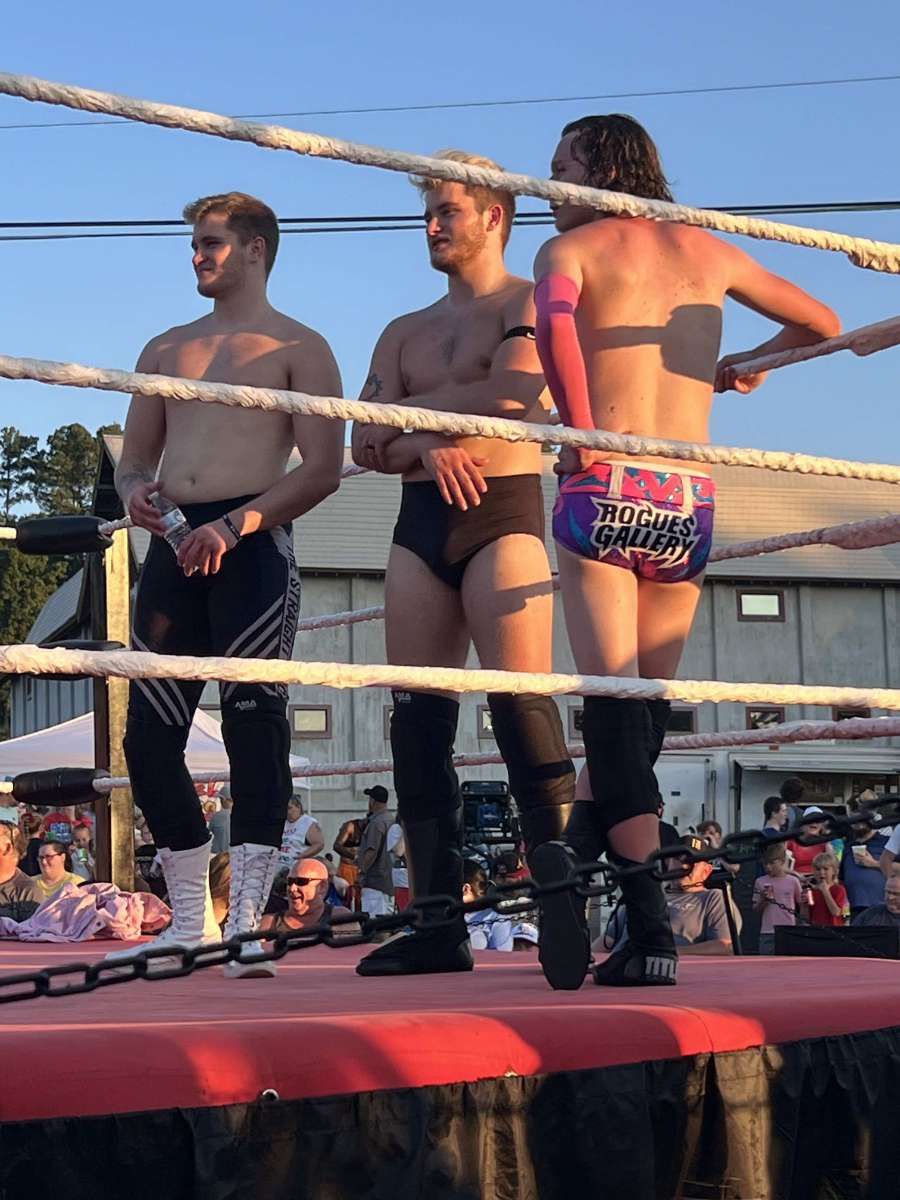 NewLevelPro tweet media