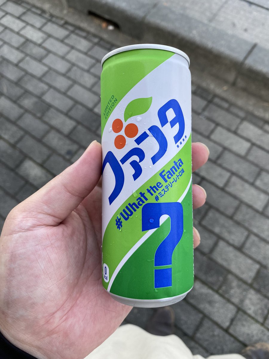Chw819's tweet photo. 来週久々にツーリング予定なので、１ヶ月前くらいに車検から帰ってきてそのまま乗ってなかったので、さすがにマ��イので近くの道の駅まで🥵

SNSでマズイって言われてた飲み物、アンパンマンの歯磨き粉の味がした🤣笑 https://t.co/GHTDeCKtEJ