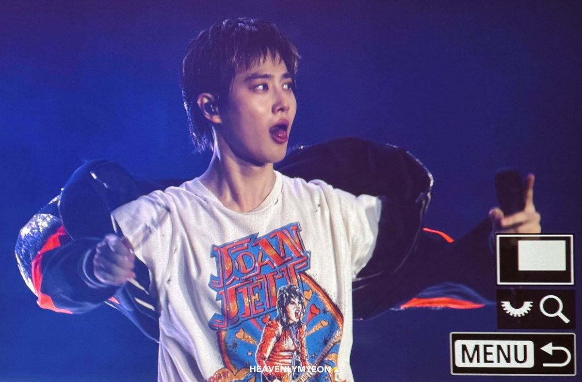 SUHOLOOK's tweet image. 