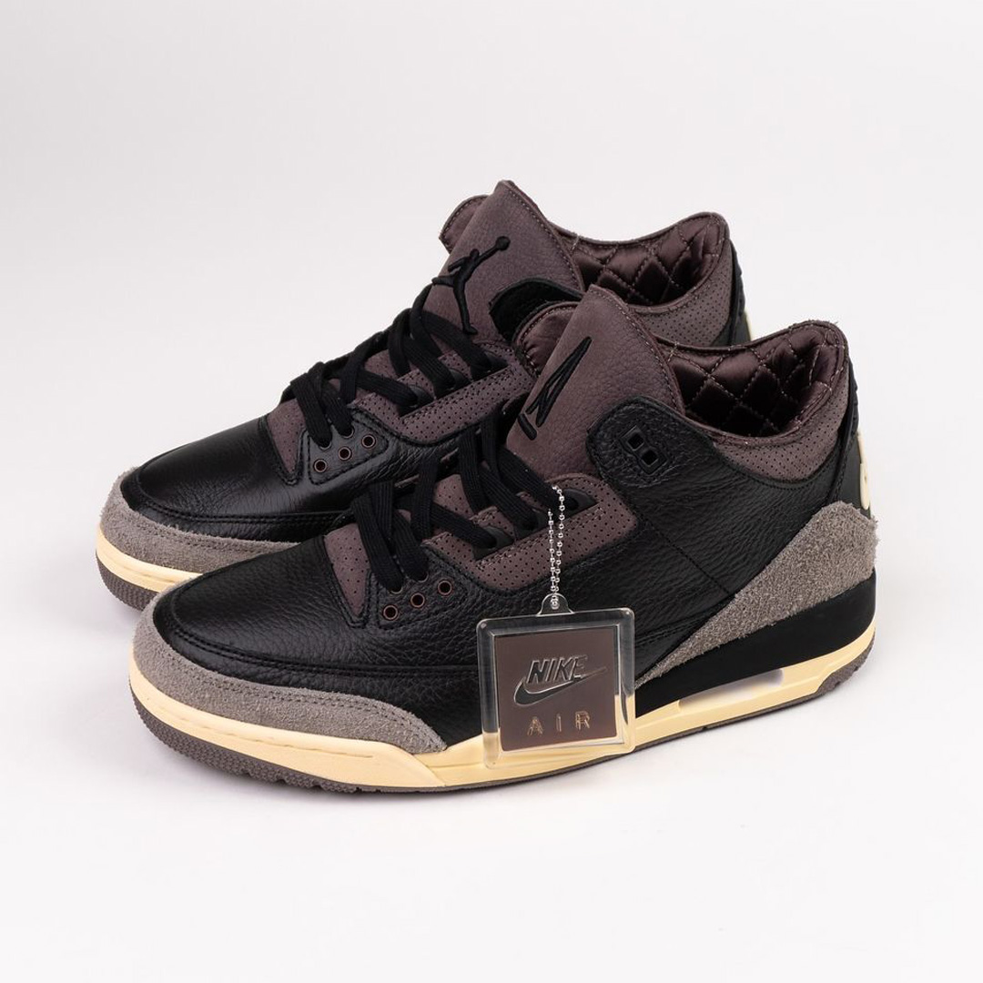 houseofheat's tweet photo. Detailed Looks // A Ma Maniére x Air Jordan 3 "Black"

SEE MORE: https://t.co/lOiRMtdhFt https://t.co/0RdIfsB4TX