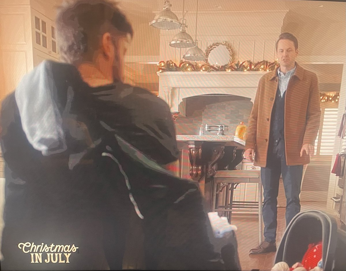 cat_joy9's tweet photo. Always Love the #Shushing between Taylor & Stephan 😁😂🤫
@hallmarkchannel #extendedcut #ThreeWiseMenAndABaby @AWALK35 @ThePaulCampbell @tyler_hynes @KimberleySustad #ChristmasinJuly @terryjingram 🎥 https://t.co/Bf1z5kxILY