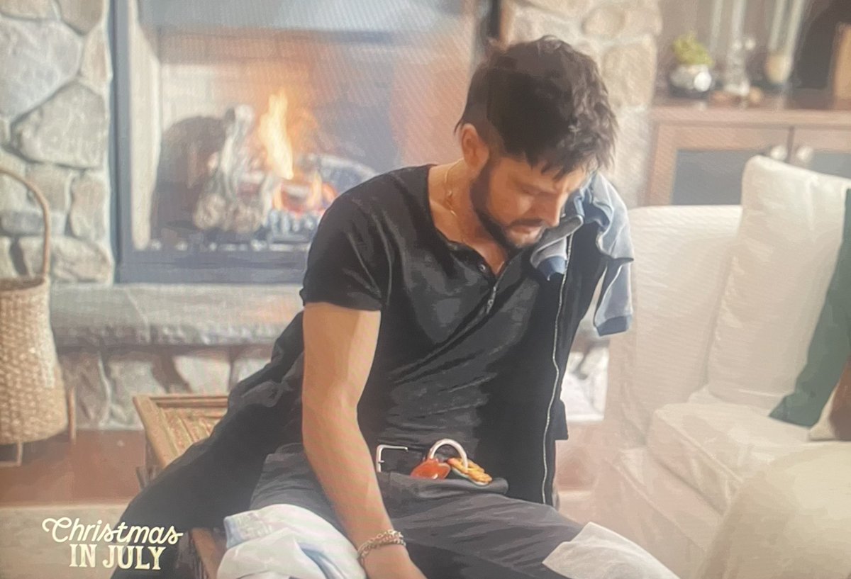 cat_joy9's tweet photo. Always Love the #Shushing between Taylor & Stephan 😁😂🤫
@hallmarkchannel #extendedcut #ThreeWiseMenAndABaby @AWALK35 @ThePaulCampbell @tyler_hynes @KimberleySustad #ChristmasinJuly @terryjingram 🎥 https://t.co/Bf1z5kxILY