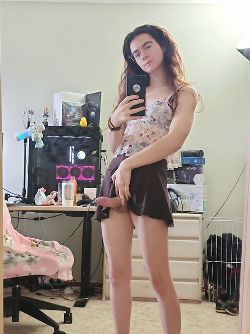 Would you suck a big girl cock? 👉👈 https://t.co/rVpqf3JMSK