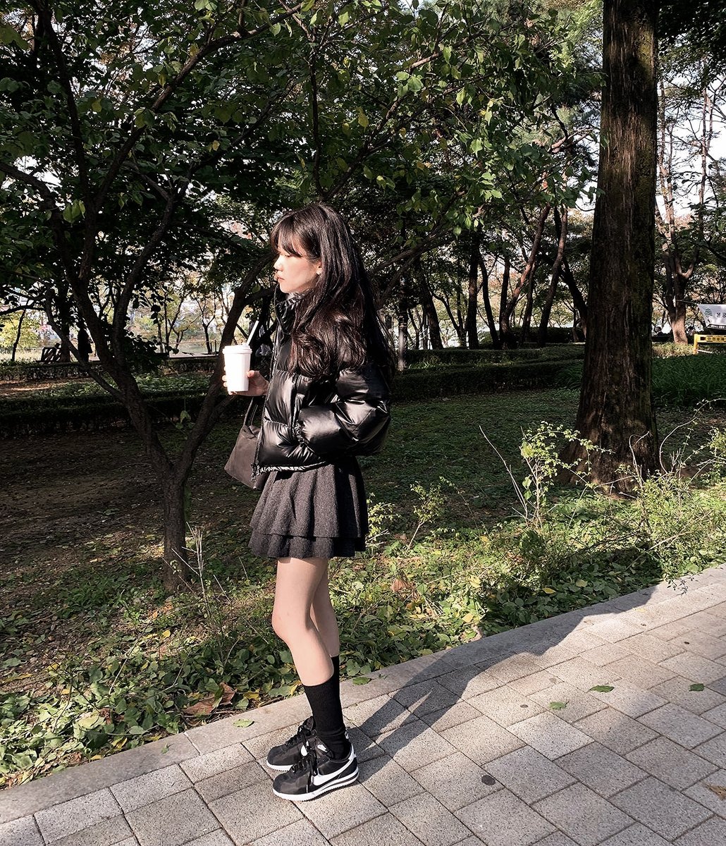 ㅤㅤㅤ
pour terminer, pourquoi ne devrais-je pas m'habiller comme à l'époque? il fait froid quand même!
ㅤㅤㅤ