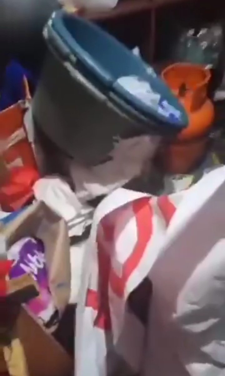 La Olla Común tweet media