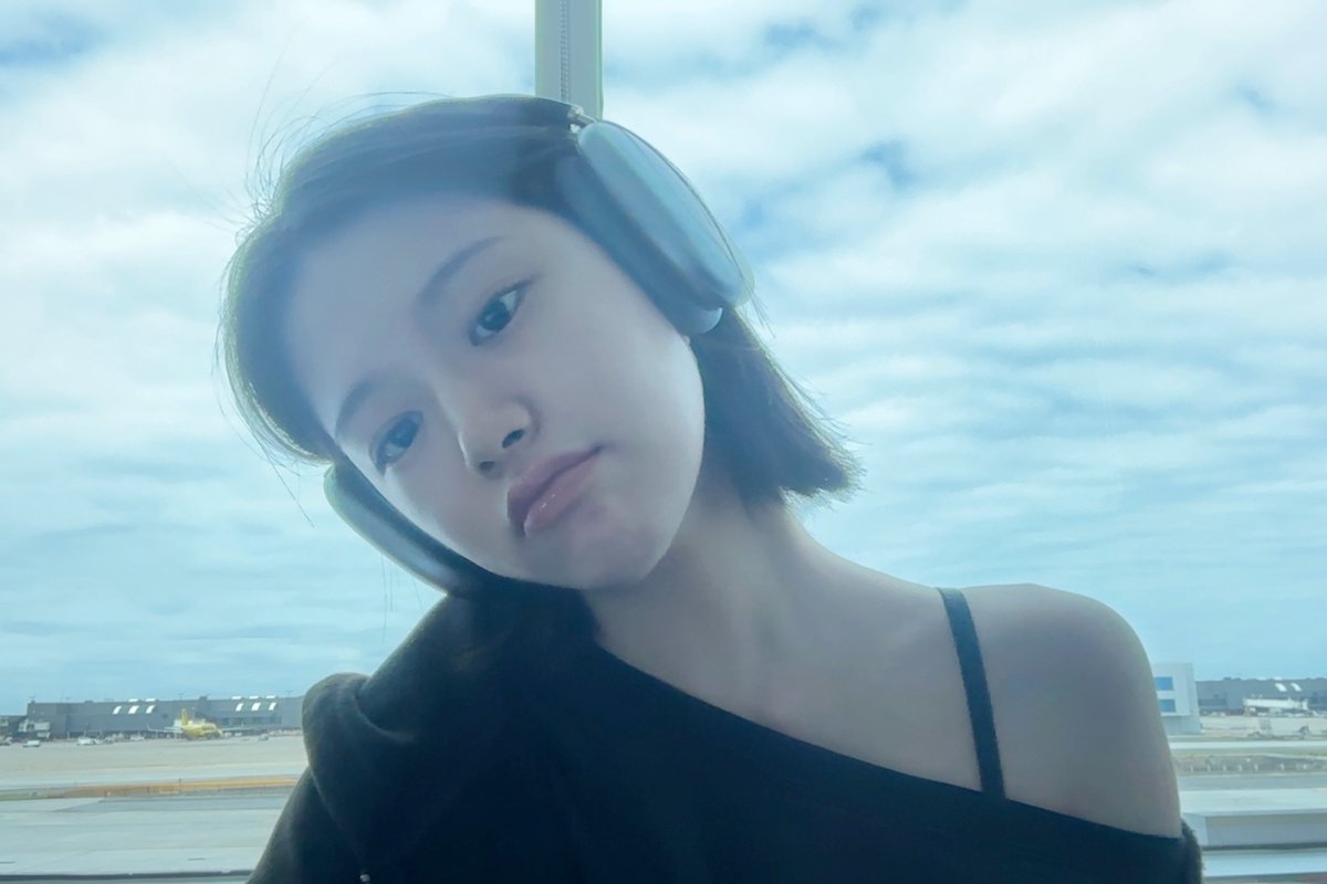 an yujin pics tweet media