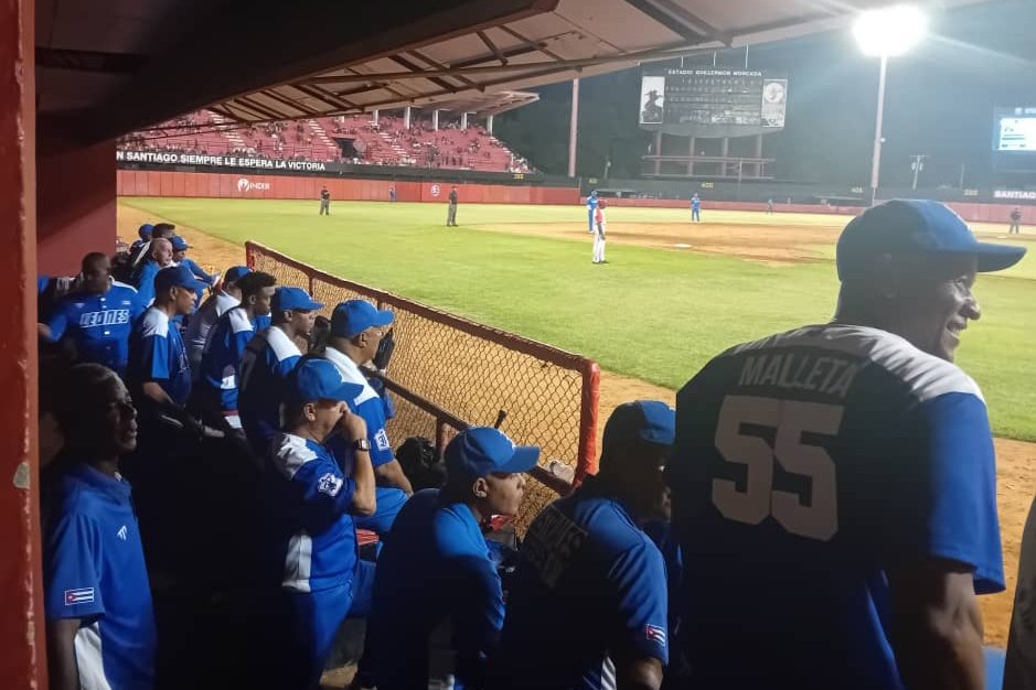 Gane #Industriales o gane #Santiago iGanará Cuba! iViva Cuba! #Cuba #CDRCuba #Industriales