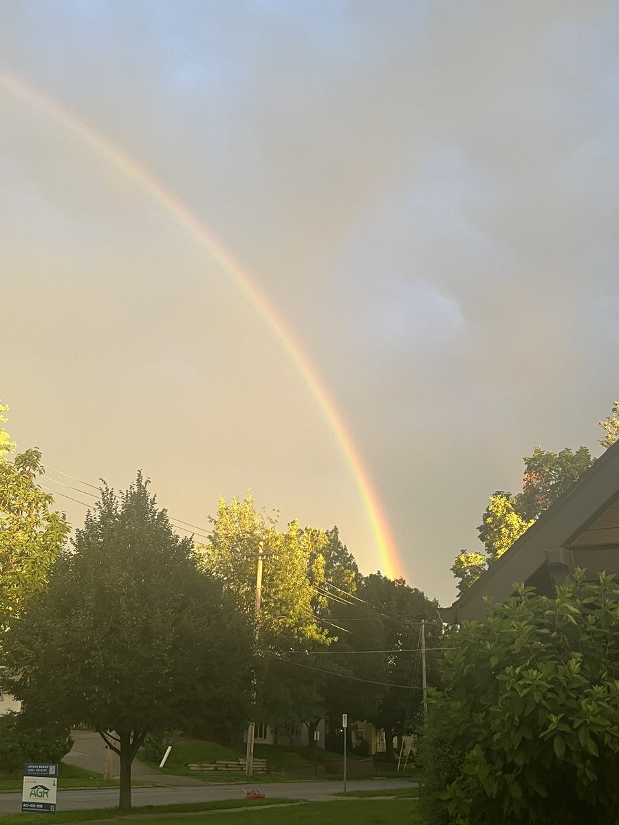 JenJoy's tweet photo. Obligatory rainbow picture #NeWx #Omaha #sovivid https://t.co/O2NJb3cMY4