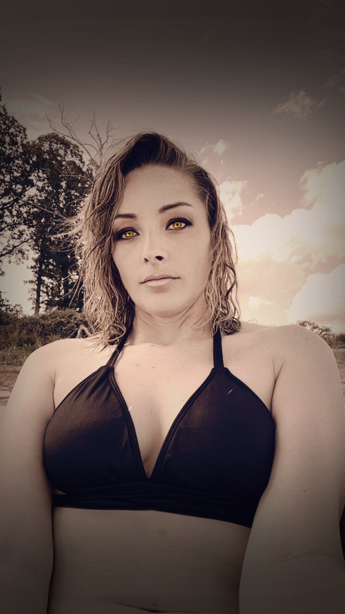 Reedus_needs_us's tweet photo. I don’t mind this filter at all… #July4th2024 #lake #Oklahoma #filter #4thofJulyWeekend https://t.co/n54Dh1gA4O