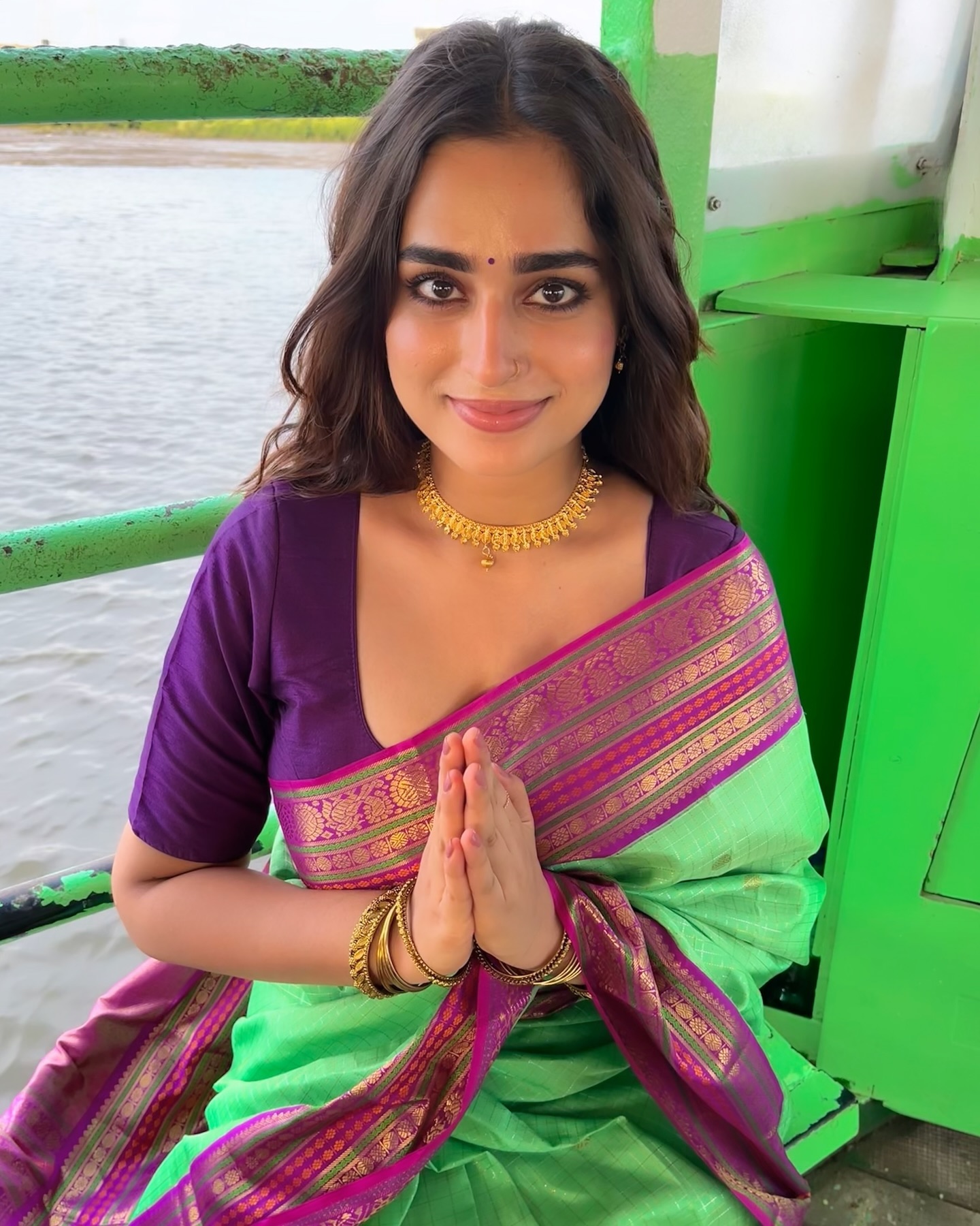 GR2YP_1a8AAp1U9?format=jpg&name=large