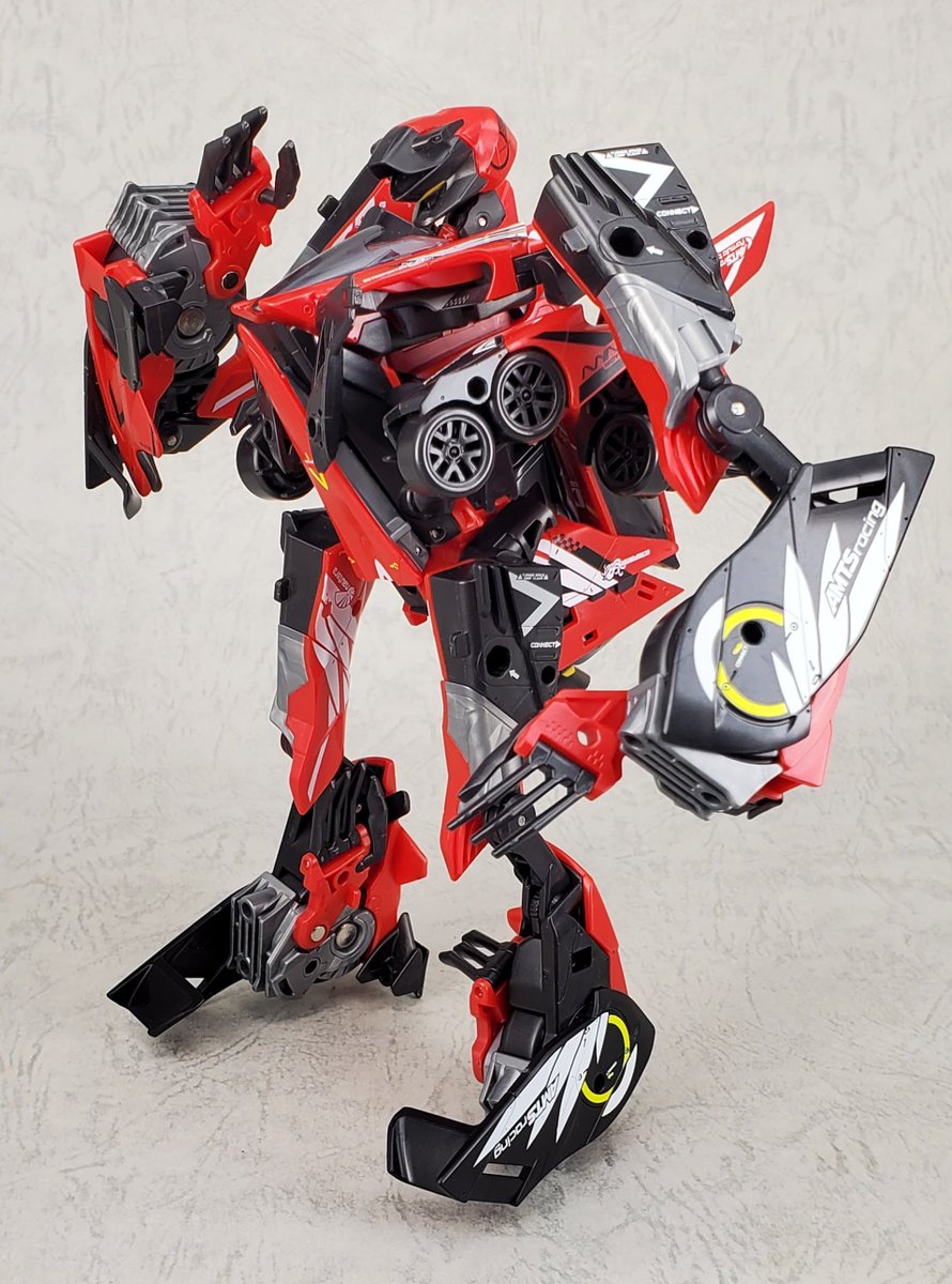 shigemori87's tweet image. INFINITYBOXの「AMTSチーター」届いた！
ロボモードにしたかったので２個買いしました🤖ビークルもロボもスマートでカッコ良い✨
#INFINITYBOX
#52TOYS