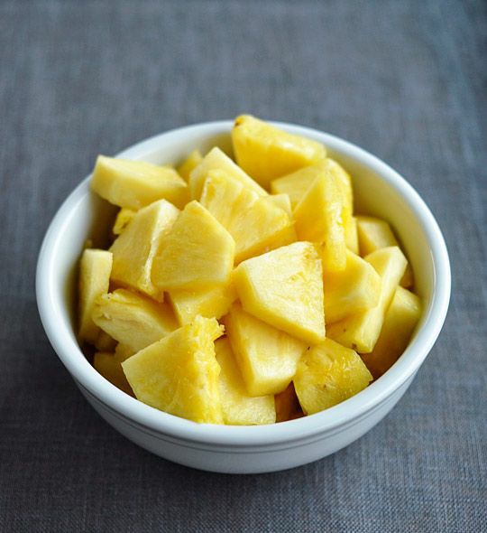 Kukvth's tweet photo. Un Mini #aukookv / Pineapple flavor. 🔞

Done Th dura una semana dándole piña a su novio.
O
Donde Jk no tiene ni la menor idea de por qué Th hace eso, pero de igual forma se come lo que le dá.
#kooktaeau #kookvau #kookv https://t.co/W5CRFDVLTL