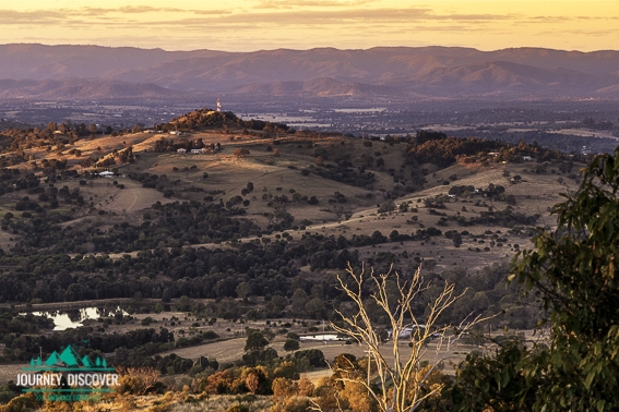 JDiscover90's tweet image. Showcasing more of my beautiful hometown, #Ipswich, I entered this photo in a competition a few years back. I didn't win, but it's still one of my favourites, and it's of the countryside in the western part of the region. @discoveripswich @queensland #countryside #rollinghills