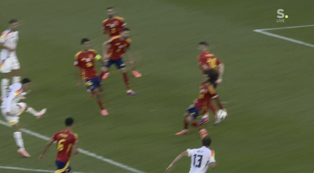 Manuel Gräfe tweet media