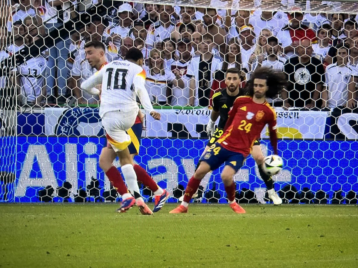 Manuel Gräfe tweet media