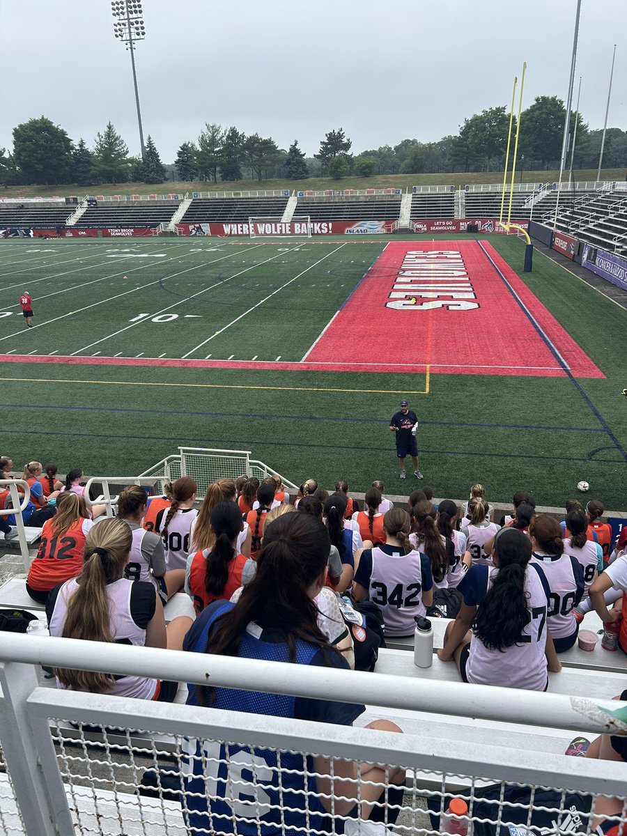Incredible Day 1 of the Long Island Elite College ID Clinic at Stony Brook University ‼️ Back for more tomorrow #GoSeawolves