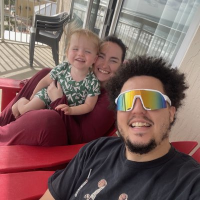 makeupbymaddz_'s tweet photo. #NewProfilePic https://t.co/rBaPrBaJL0