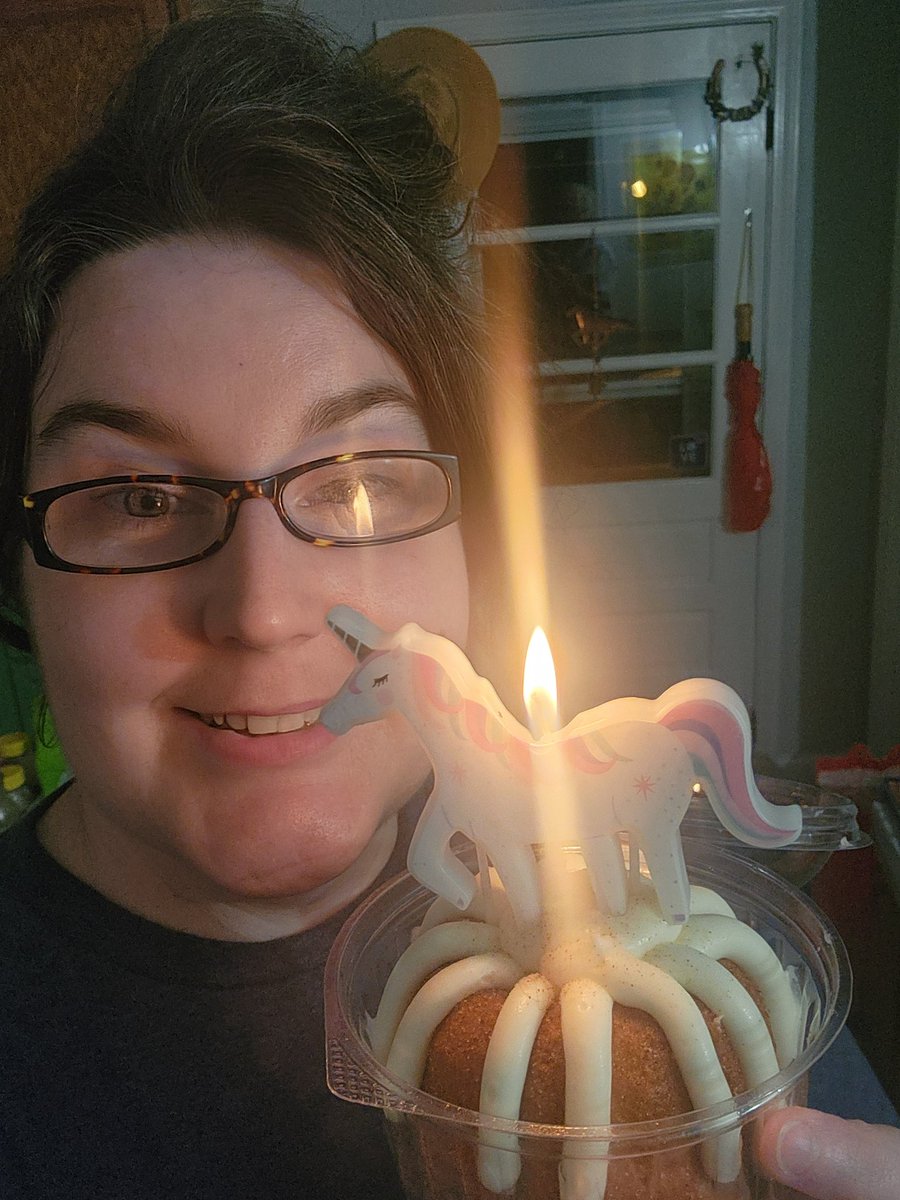 skipaway2000's tweet image. #birthday #42 #whatistime #timeisaflatcircle