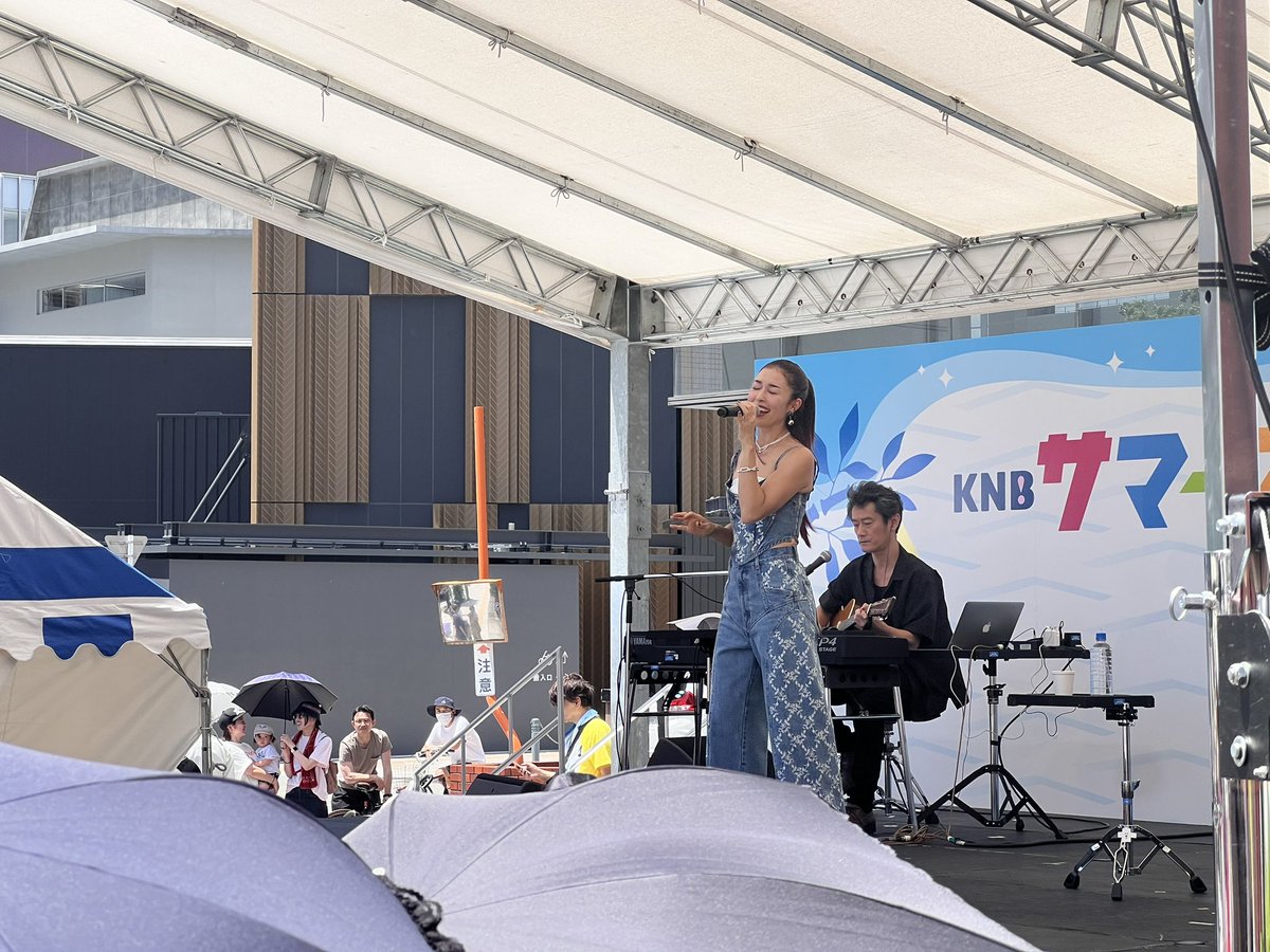 knb_tv's tweet photo. #KNBサマーフェスティバル

ステージには #BENI さんが!
歌声が富山駅北に響いてます🎵

https://t.co/NHVaXPoikH https://t.co/jMJdk8QR4j