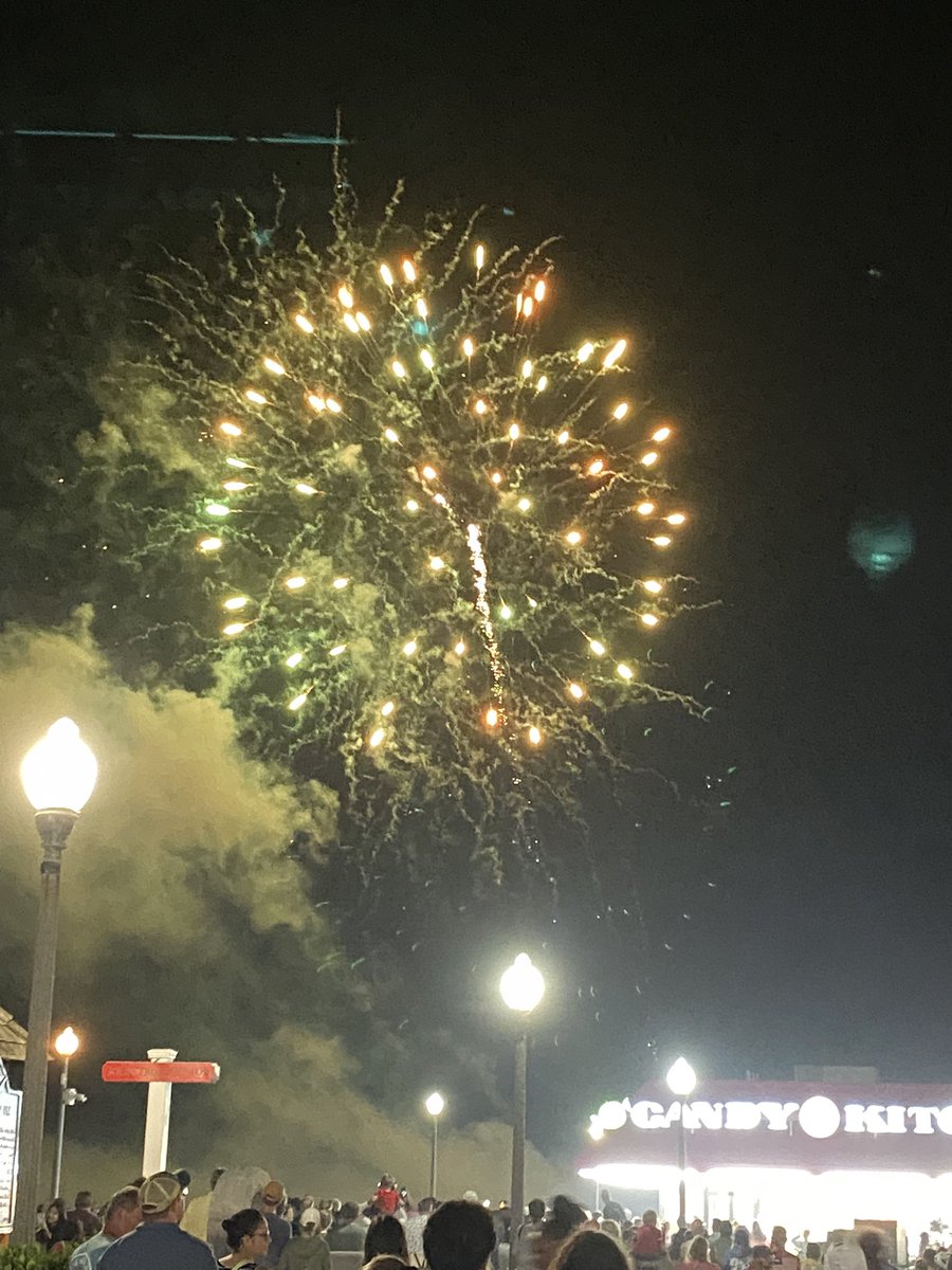 Fireworks at Rehoboth Beach 🏖️ 
❤️🤍💙