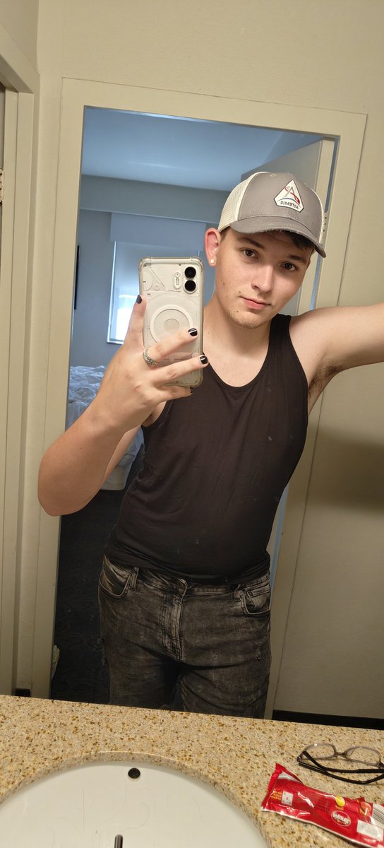Late night fit at anthro tonight. (Don't look at the window yes I took it when It was still light out 😅) Haven't felt this good in a while! 

#Anthrocon2024 #Anthrocon24 #anthrocon #furry