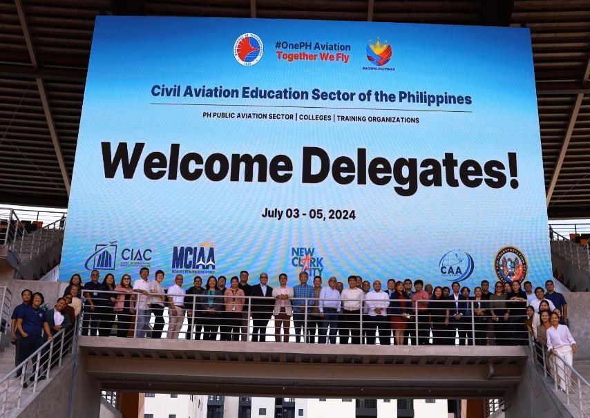DOTrPH's tweet photo. 𝐃𝐎𝐓𝐫 𝐊𝐈𝐂𝐊𝐒𝐓𝐀𝐑𝐓𝐒 𝐑𝐎𝐀𝐃𝐌𝐀𝐏 𝐅𝐎𝐑 𝐂𝐈𝐕𝐈𝐋 𝐀𝐕𝐈𝐀𝐓𝐈𝐎𝐍 𝐄𝐃𝐔𝐂𝐀𝐓𝐈𝐎𝐍 𝐒𝐄𝐂𝐓𝐎𝐑’𝐒 𝐃𝐄𝐕𝐄𝐋𝐎𝐏𝐌𝐄𝐍𝐓

#DOTrPH🇵🇭
#OnePHAviation
#TogetherWeFly

https://t.co/WaVLvKLp0B https://t.co/6HXPUSS7VM