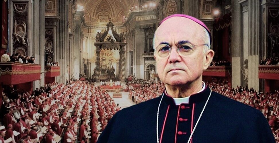 Veroflamencos's tweet photo. "Ut Unum Sint"

Ante un pontificado confuso, ambiguo, debilitado y muy herido, muchos celebran la rebeldía contra la autoridad legítima de la jerarquía. Sin embargo, los Católicos que amamos la Iglesia nos entristecemos y preocupamos con la división o la separación de un miembro de la Iglesia, por las razones que sean, porque cuando "un miembro sufre, todos los miembros sufren con él" 1 Cor, 12 

Con la recién noticia de la excomunión del Arzobispo Carlo M Viganò, no puedo sentir tristeza y mucha pena. Viganò se ganó, por su valentía y ortodoxia, el respeto y admiración de muchos. Siendo Nuncio en USA, por orden del Papa Benedicto, este hombre expuso sin reparo escandalosas irregularidades de la Iglesia estadounidense, incluyendo los abominables abusos del Cardenal McCarrick. Más adelante, el arzobispo fue uno de los pocos pastores que se pronunció contra las inyecciones experimentales CV, la corrupción política, etc.

Tristemente el arzobispo comenzó abiertamente a exponer ciertos abusos, escándalos y hechos concretos de este pontificado que él denunció como herético. Sin justificar las formas de Viganò, es imposible negar que tenía razones válidas para mostrar su frustración y santa ira. Todo Católico con una pizca de formación sabe que el pontificado actual nos ha traído excesa ambigüedad y heridas...

Sin embargo, esto no da derecho a que los arzobispos como Viganò, declaren públicamente y con cierto odio la ilegitimidad del Papa Francisco. Declarar semejante cosa es gravísimo ya que te separa de facto de la autoridad del Sumo Pontífice y por ende de la Iglesia.

Lo penoso del caso Viganò, y aún de su proceso penal, es que pudo haberse evitado...quizá instando, él mismo con su inteligencia, experiencia e influencia, al Colegio Cardenalicio una revisión del pontificado actual y quizá hasta del pasado cónclave del que muchos acusan de "irregular". Lo cierto es que lo que empezó como santa ira terminó en una ira irracional que muchos lamentamos profundamente.

Considero que también otra realidad vergonzosa del caso Viganò es el hecho que mientras se aceleran penas máximas contra unos, otros como Pelosi, Biden, P. James Martin, gozan de privilegios y protecciones dentro de la Iglesia. Este nivel de incoherencia, quiérase o no, de alguna manera confrma mucho de lo que tanto Viganò acusó y se lamentó. 

Oremos al buen Dios para sane Su Iglesia, la libere de los lobos disfrazados de ovejas, reúna a los que se han separado de Ella y nos conceda una auténtica restauración. "Ut Unum Sint" (que sean UNO) Jn 17
