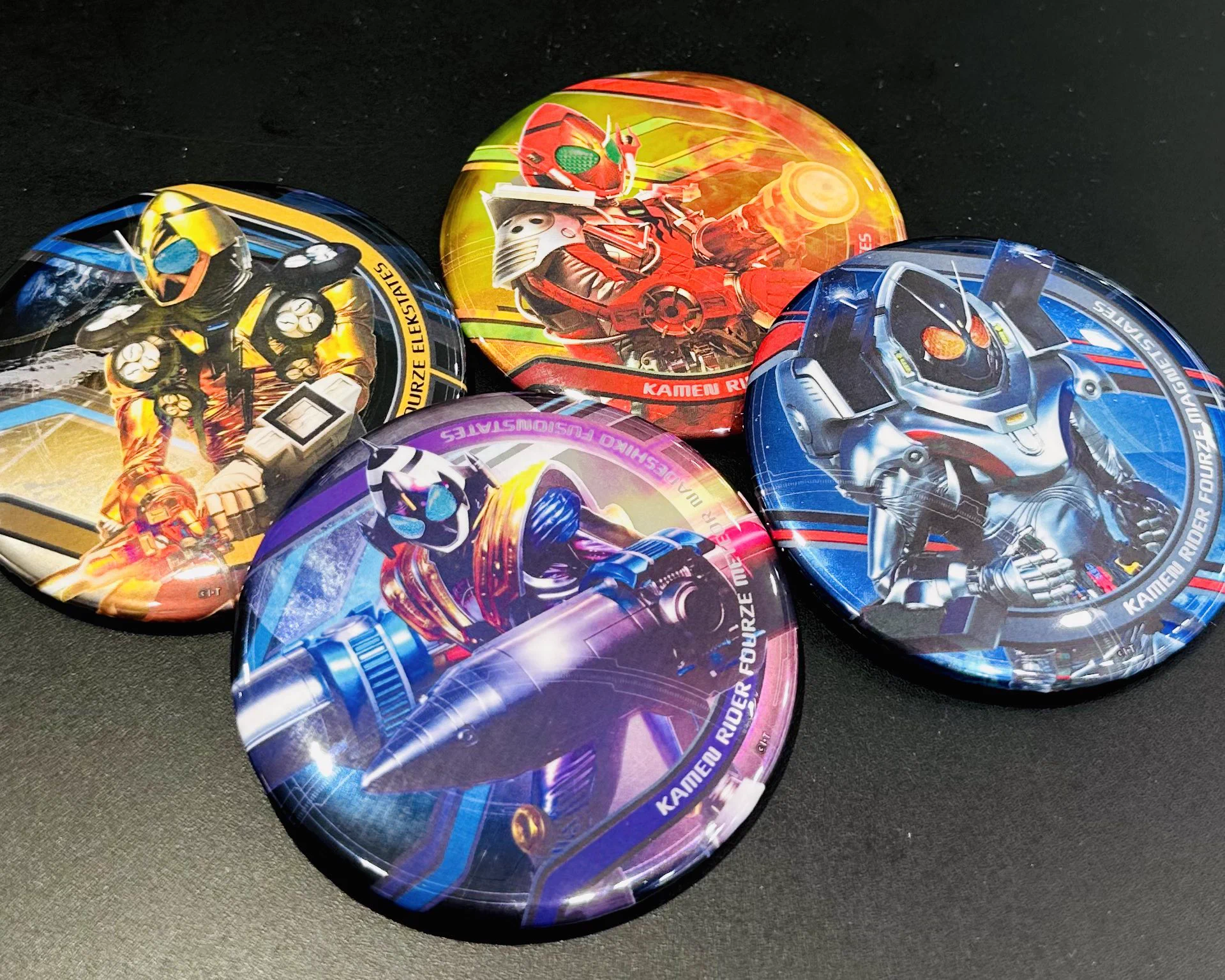 仮面ライダーフォーゼ　缶バッジ 仮面ライダーストア على X: 
