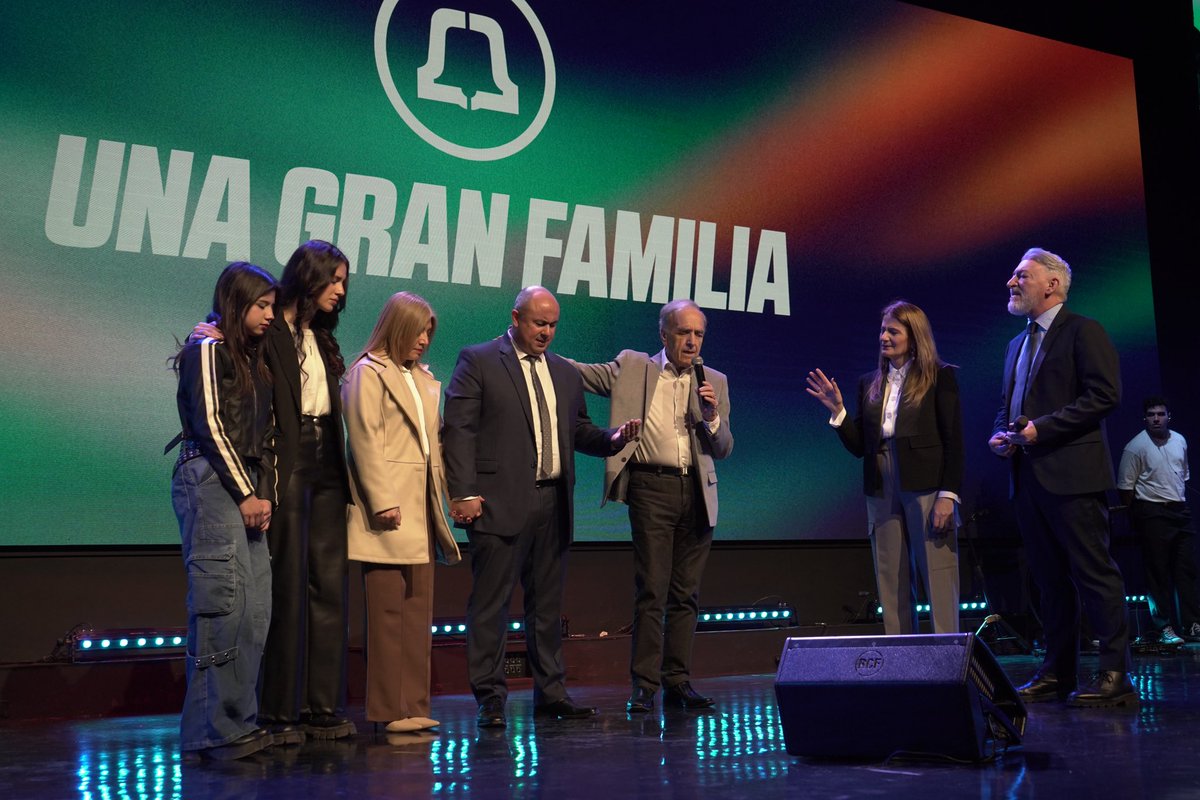 Osvaldo Carnival tweet media