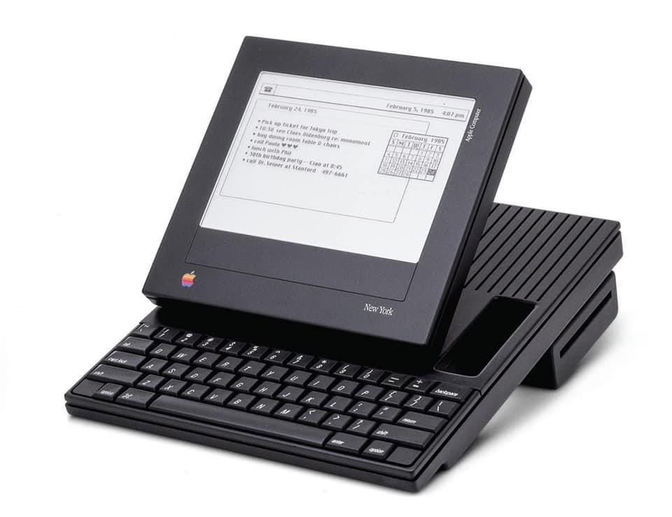 ComputerLove_'s tweet image. Early apple concepts for phones, laptops, and tablets.