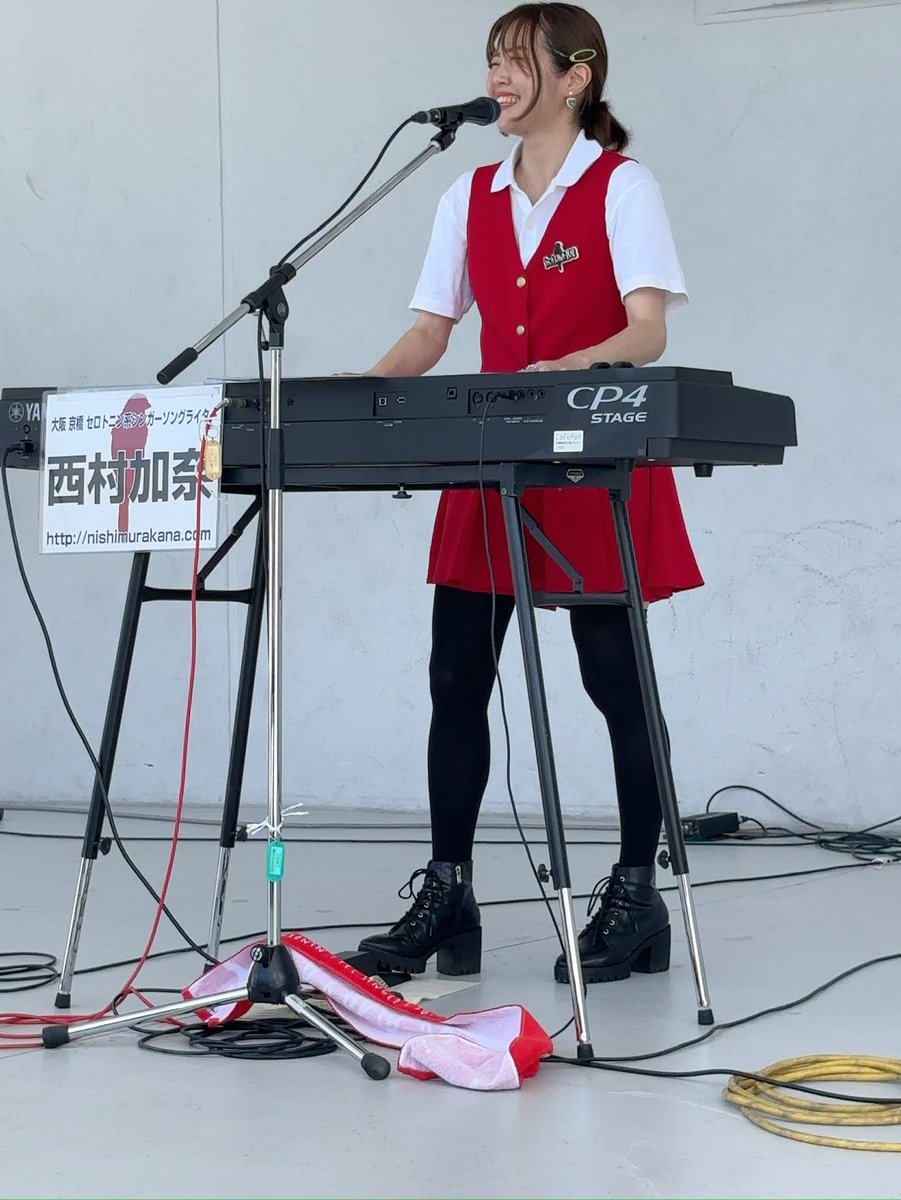 kumagari_no0917's tweet photo. トップバッター加奈ちゃん💕
#セロトニン系シンガーソングライター
#西村加奈
#officeLAS https://t.co/8IVcbsLvTf