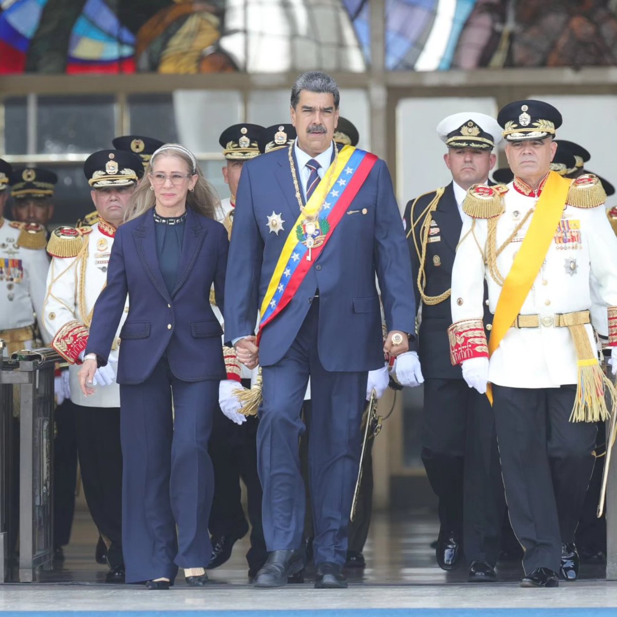 EduanRodrguez2's tweet photo. #05jul24 || Coronel  @EduanRodrguez2 ||  Lealtad absoluta a nuestro Cmdte. En Jefe de la #FANB 
#CEOFANB
#EjércitoBolivariano
#AyerHoyYSiempreIndependientes
#PuestoDeComandoEB
@ejercito_bolivariano
@arlenyshernandez20 
@glemnysh 
@eduan_366 
@isavicr https://t.co/SOCAIY8PpZ