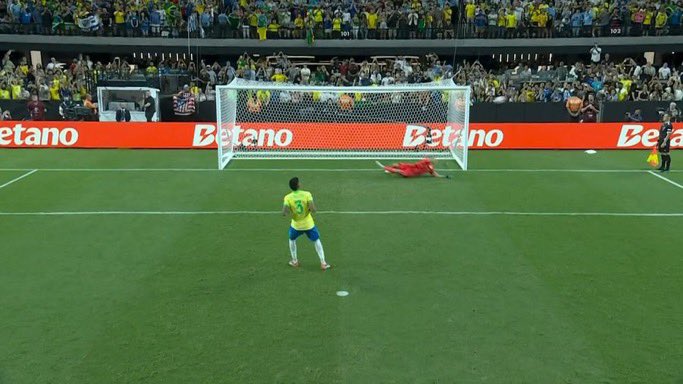 Noitedecopa's tweet image. Desde 2002 sem chegar em uma final de Copa.

7x1 em 2014.

Eliminações para Holanda, Bélgica e Croácia.

Vice de uma Copa América para a maior rival em pleno Maracanã.

Eliminado de uma Copa América em plena quarta de final.

A seleção brasileira passa pela sua pior fase na…