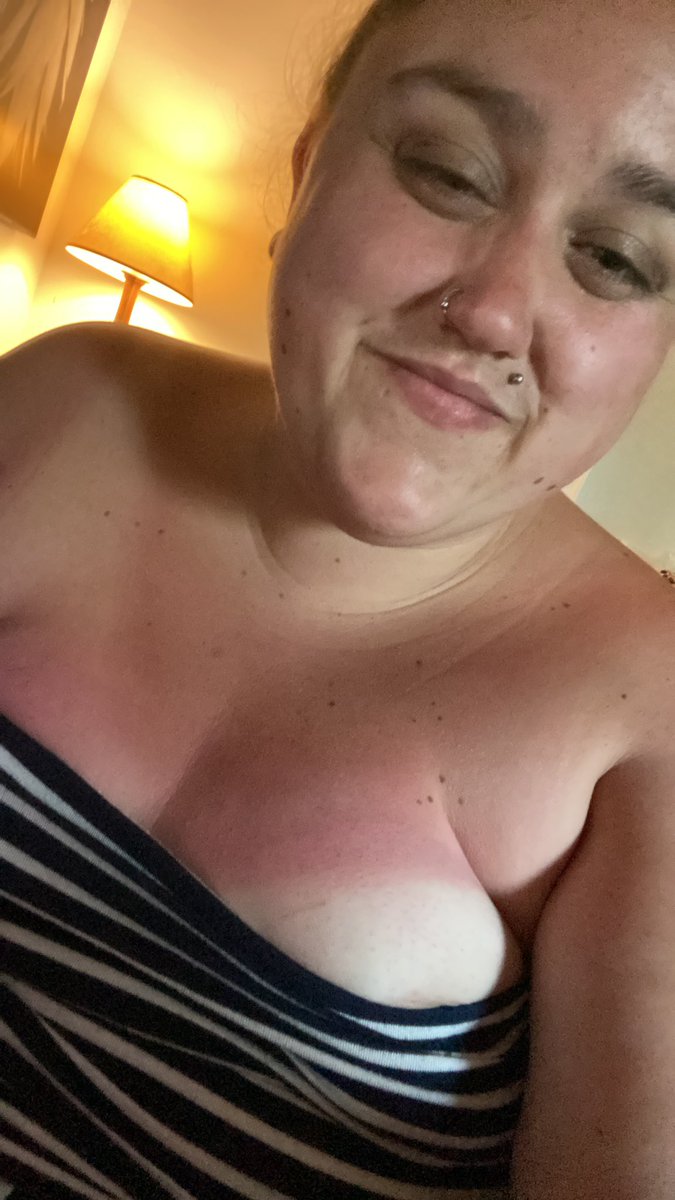 bree420420's tweet photo. Wanna see more click the link in bio https://t.co/vcKCSwG6Xu