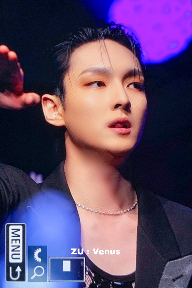 zu_venus0704's tweet photo. 240706 주주총회 밤

#주호 #백주호 #ジュホ #ZUHO #SF9 @SF9official @zuho_official https://t.co/esgAn9g4EF